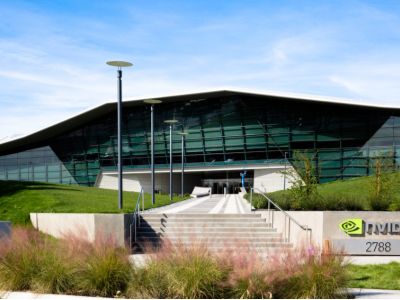 美銀：英偉達(NVDA.US)仍處於AI芯片領域“主導地位”上調目標價至200美元
