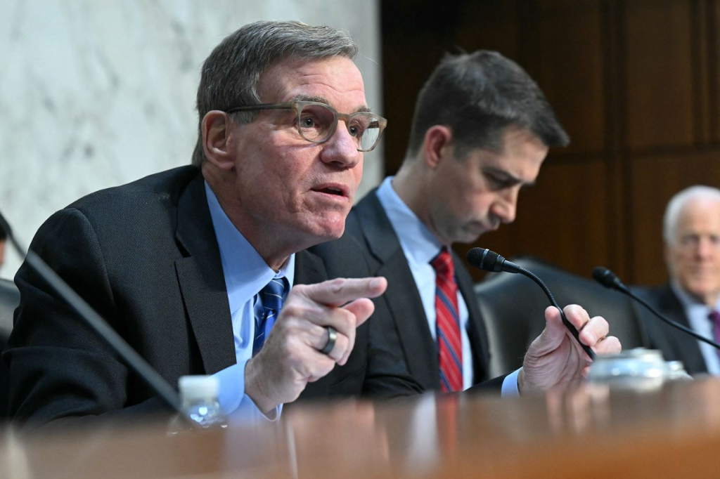 美參議院聽證會討論群聊洩密問題，民主黨議員呼籲防長辭職 - 圖片1
