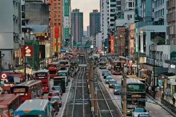 香港外匯基金減持美元資產 