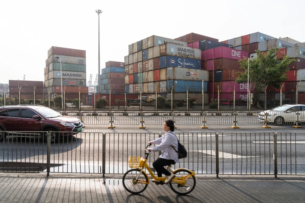 中国4月铜矿砂及其精矿进口量同比增24%，原油进口增7%，大豆进口减少29%