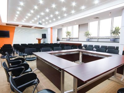 市场监管总局召开平台企业支持个体工商户发展座谈会