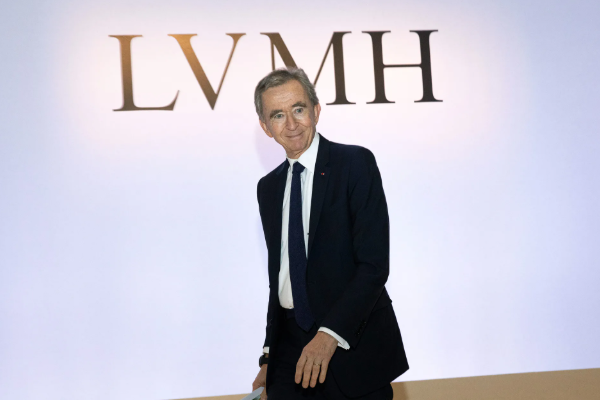 LV老闆罕見“炮轟”歐盟：談判“開局太差”，學學英國吧，該讓步要讓步