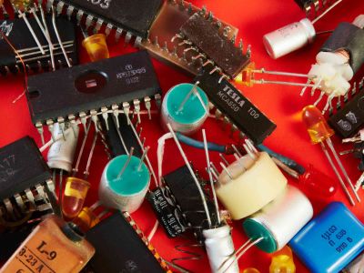 工信部：1—4月我國規上電子信息製造業增加值同比增長11.3%