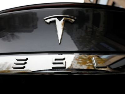 特斯拉(TSLA.US)“RoboTaxi”下周发布！多空激辩：多头看到关键进展，空头质疑规模化路径