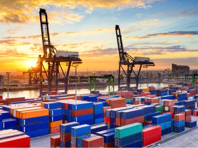 海关总署：今年前5个月我国货物贸易进出口同比增长2.5%