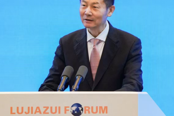 吳清：設置科創板成長層，支持優質未盈利創新企業上市，試點IPO預先審閱機制