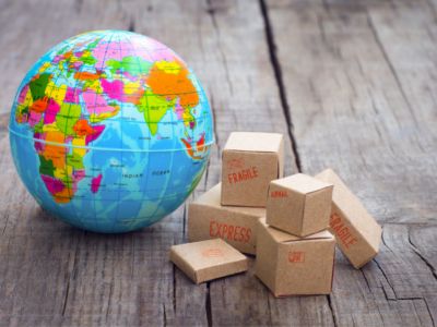 汇丰年中展望：上半年=不确定性=下半年避险？