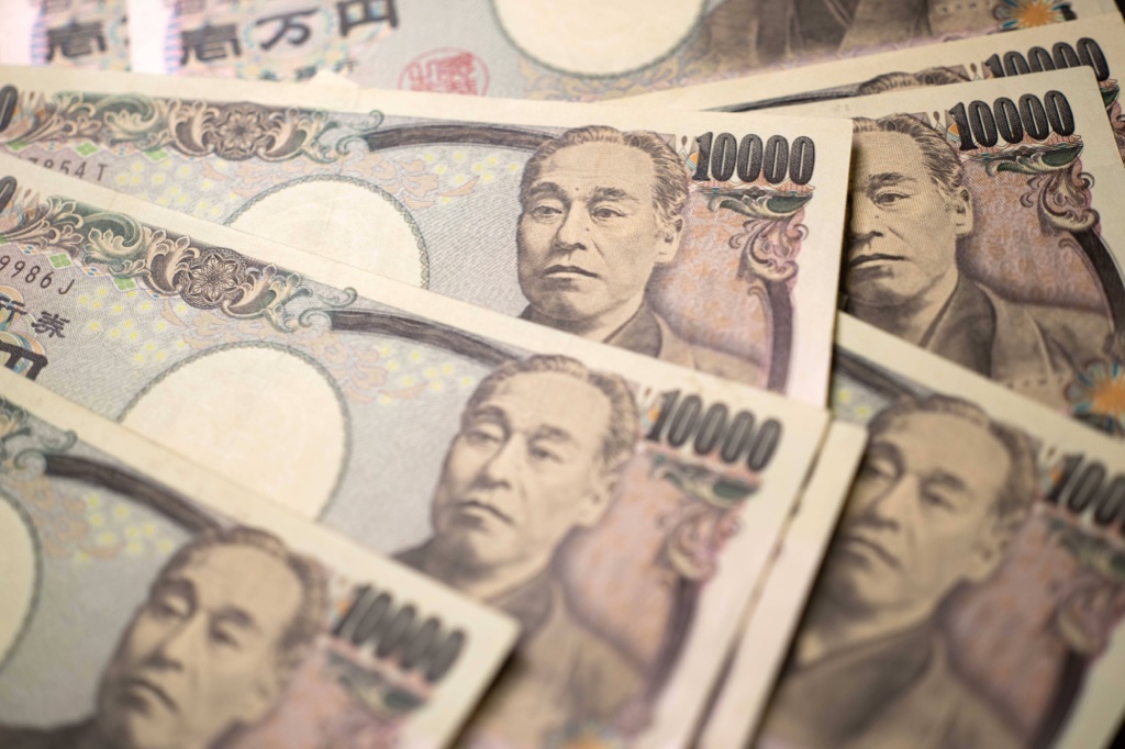 日本长债收益率再创新高：“720”大选和“801”关税令投资人不安