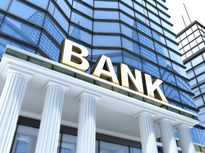美股財報季來襲！對沖基金緊急換防：砍倉銀行股，搶籌必需消費品股