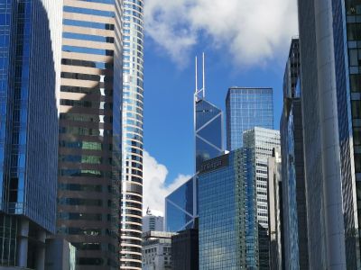 高力：香港写字楼租户趋于审慎 31%受访者对未来1年业务前景持负面看法