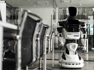 IDC：2024年全球商用服务机器人出货量突破10万台