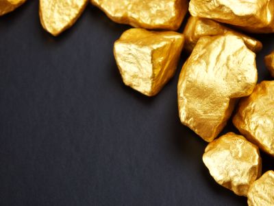 美联储青睐通胀指标公布在即 金价连涨四周逼近历史高位