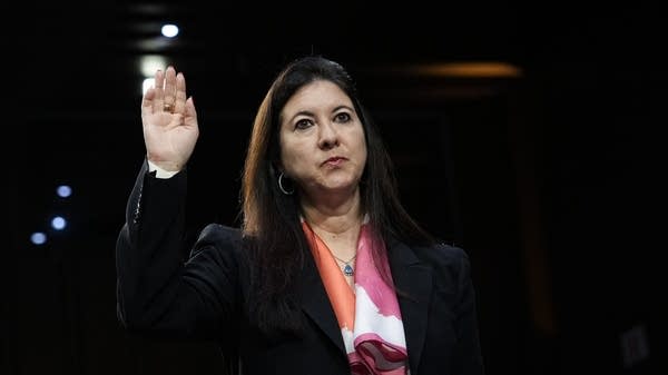 前美联储理事库格勒辞职疑点重重，房产记录引更多质疑，美联储控制权之争愈演愈烈