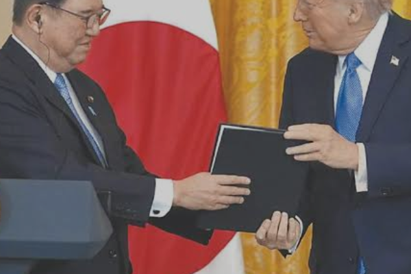 美日关税协议细节披露：日本投资5500亿美元，特朗普决定投向，“长期90%利润”归美国