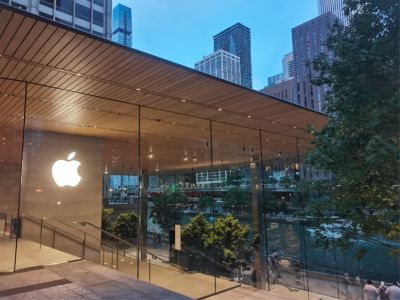 iPhone 17即将发布：美版印度造 富士康等5座工厂保供 工人薪资1250元