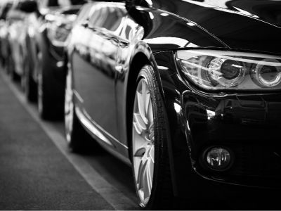 工信部等八部門聯合發佈《汽車行業穩增長工作方案（2025—2026年）》 工信部有關負責人答記者問