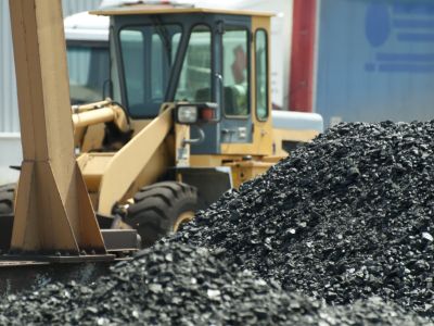 国家统计局：8月份规上工业原煤产量3.9亿吨 同比下降3.2%