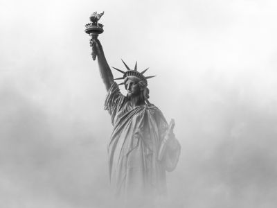 美国二季度GDP创近两年最快增速3.8% 消费支出成核心动力