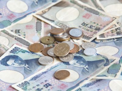 高市早苗胜选推升宽松预期 日元套利交易或卷土重来