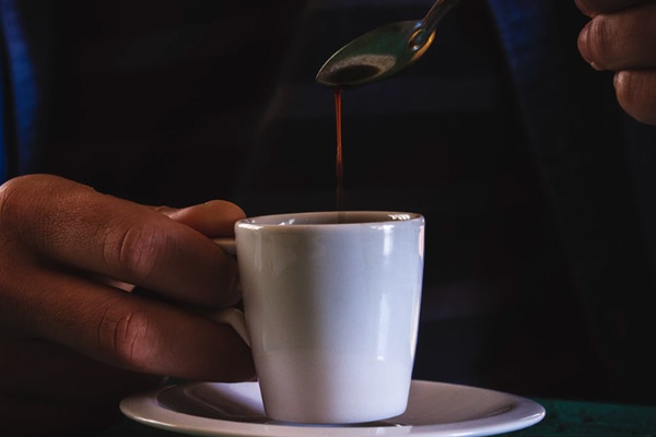 “全球咖啡即將耗盡”！巴西局勢惡化，阿拉比卡咖啡期貨價格創歷史新高