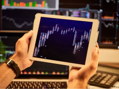 何立峰出席2025金融街论坛年会开幕式并讲话