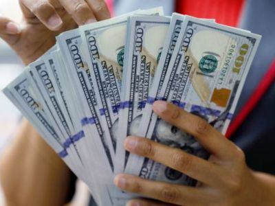 鲍威尔“降息但放鸽”未承诺12月降息 美元应声走高 黄金恐“褪色”