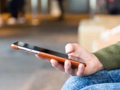 Omdia：第三季度全球智能手机市场出货量同比增长3% 达3.201亿台