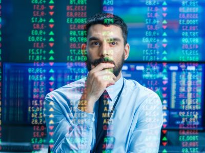 特朗普胜选周年美股涨18% AI狂欢取代减税成市场“主引擎“