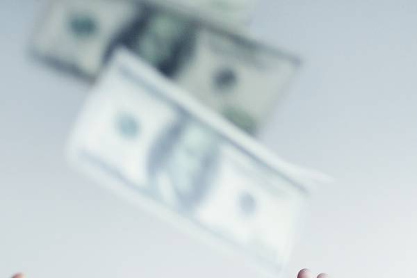 瑞银买方继续唱多黄金：买盘强劲，中国市场将现“兴趣转移”