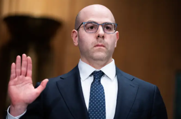 美联储理事米兰：ADP就业令人欣慰意外，预计继续降息，警告关税裁决或拖累经济