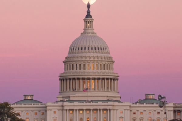 美国政府停摆危机现曙光！参议院通过临时拨款法案，为政府提供资金至明年1月 