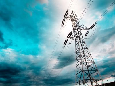 AI争霸已切换至“能源战场”，大摩预测2028年美国电力缺口达20%！