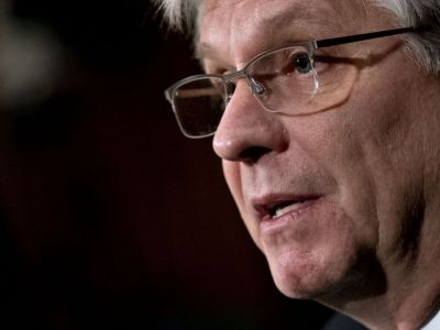 美联储主席候选人沃勒力挺12月降息 明年1月起或转向“逐次会议”判断模式