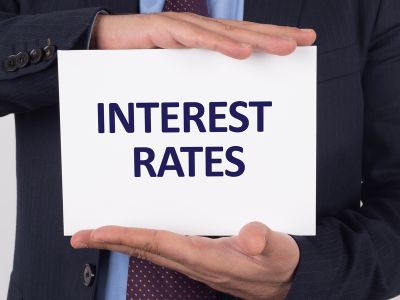 宽松周期尾声将至？新西兰联储如期降息后纽元不降反升