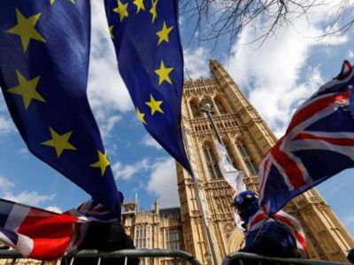 英国金融圈押注央行“大松绑” G7中资本最厚的银行体系迎来重估?