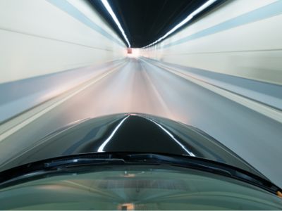 智驾独角兽，何以停摆？