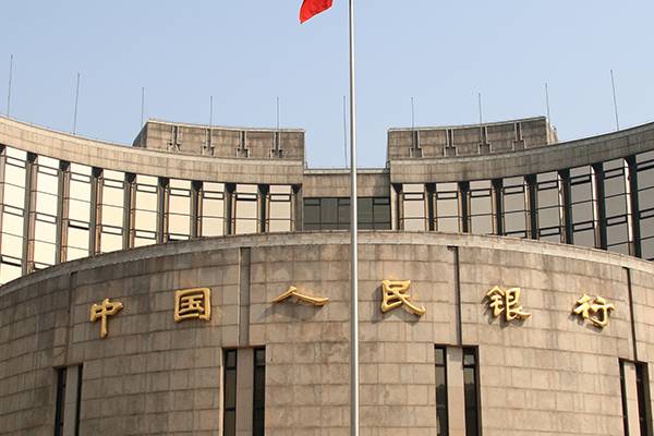 明年下半年，人民币“破7”？