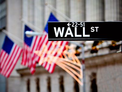 颠覆认知! AI席卷全球之际 华尔街反而掀起招聘热潮