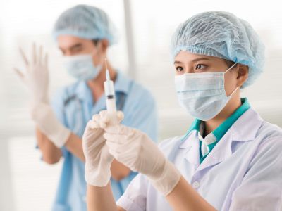 以高效严格监管促进创新药和医疗器械发展——访国家药品监督管理局党组书记、局长李利