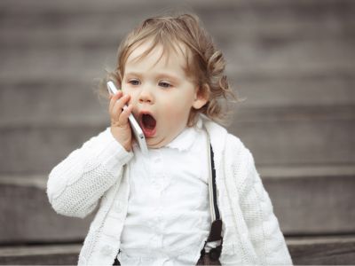 Counterpoint Research：尽管关税问题持续存在 2025年Q3美国智能手机出货量仍同比小幅增长