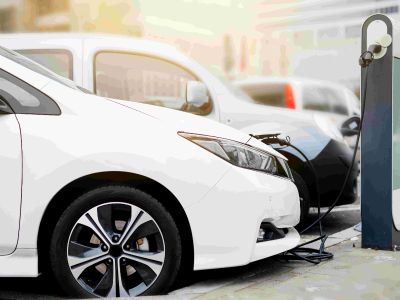 中汽协：11月乘用车产销分别完成314.4万辆和303.7万辆 同比分别增长1.1%和1.2%