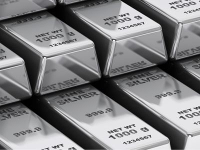 白银上演“V型”逆转！供需缺口支撑银价冲击1979年来最佳表现