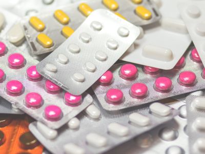 久光股价两日飙涨38%! 资金蜂拥至日本低估值药企 押注私有化浪潮