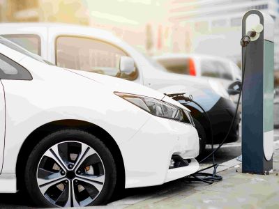 2025年我国新能源汽车产销量双超1600万辆