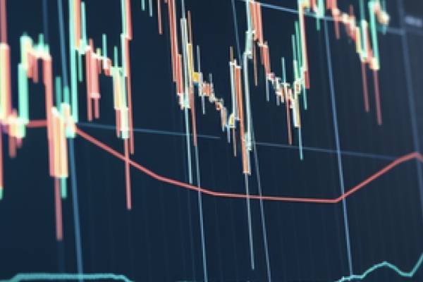 A股震荡走高，沪指转涨，贵金属再度活跃，商业航天继续调整，恒指涨1%，紫金黄金国际大涨13%，沪银逆势涨6%