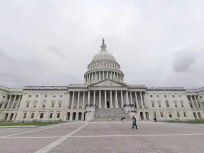 特朗普与民主党就避免政府停摆谈判取得进展 关键分歧国土安全预算仍未解