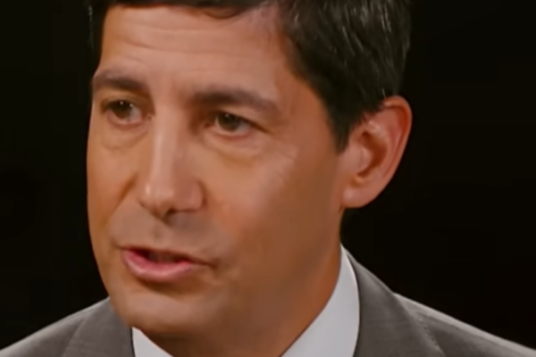 贵金属崩盘、美元走高！华尔街想搞明白：沃什“是敌是友”？