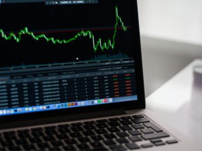 小摩加入力挺美股软件股行列：AI冲击担忧被夸大 历史性下跌过后有望反弹