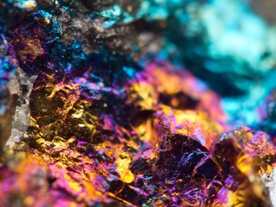 矿产端供应紧缺 钨价开年跳涨