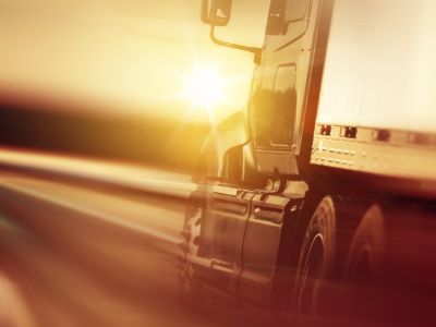 “AI颠覆一切”席卷股票市场 何处是安全避风港? 高盛给出关键词：HALO